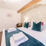 Casa de Férias 4br Steps From Town Centre *