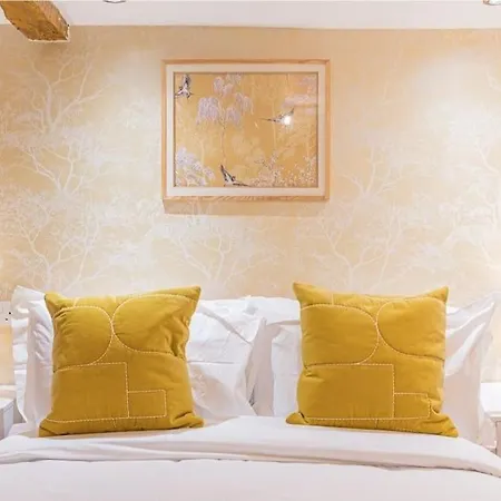 4br Steps From Town Centre * 凯西克