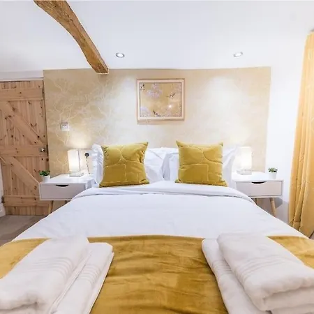 4br Steps From Town Centre * 凯西克