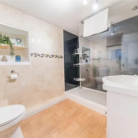 度假居 4br Steps From Town Centre 凯西克