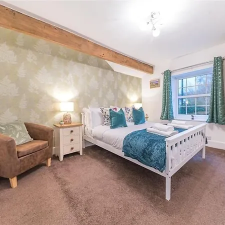 4 Bedroom Steps From Town Centre Prázdninový dům *