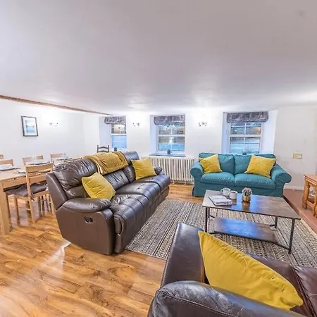 度假居 4br Steps From Town Centre 凯西克